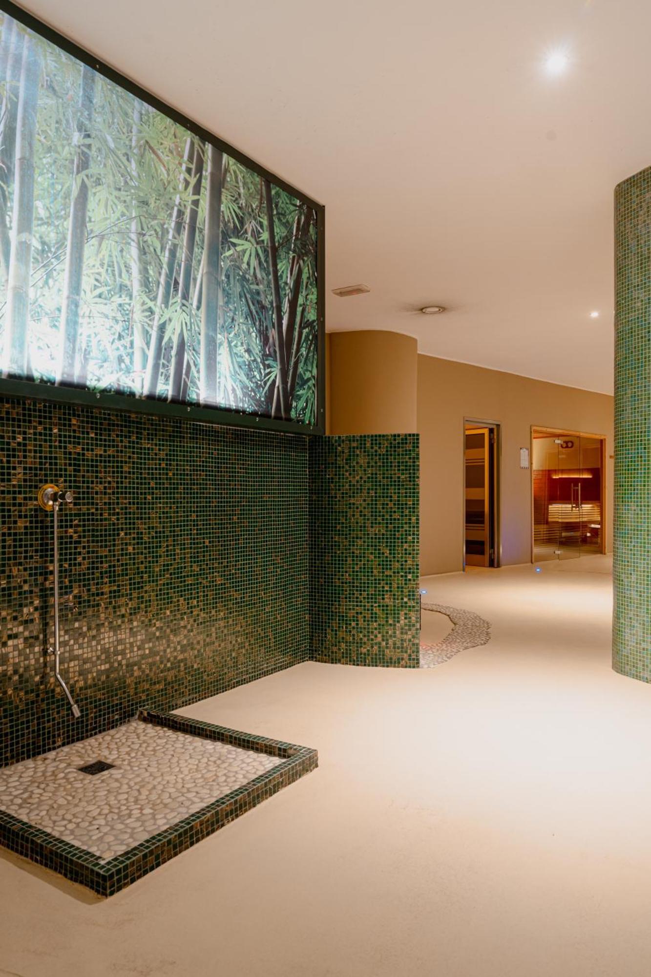 Mercure Olbia Luaran gambar