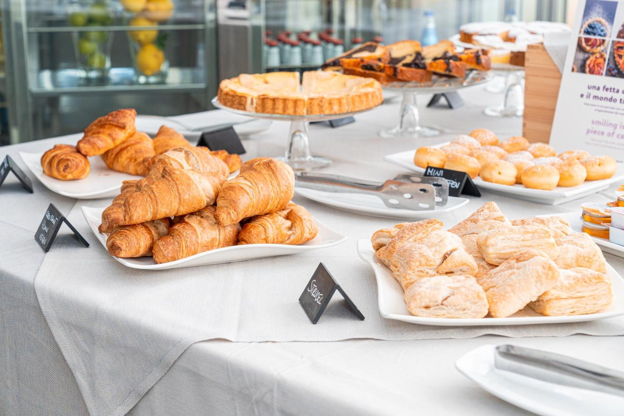 Mercure Olbia Luaran gambar